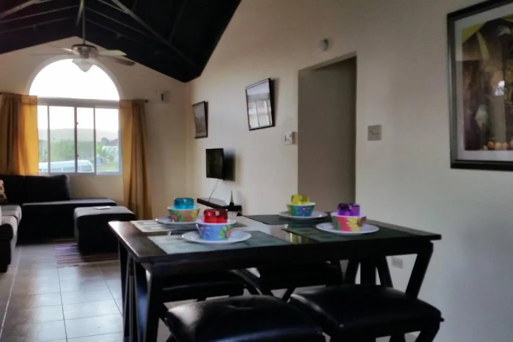 Cabana Papaya: 3Br 2Bth Retreat!! Villa Falmouth Chalet